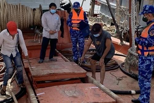 Bắt giữ 4 tàu chở 340.000 lít dầu DO không có hóa đơn