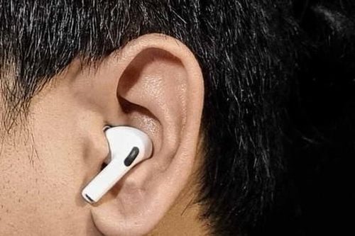 Apple bị kiện vì AirPods khiến một nam thiếu niên 12 tuổi bị thủng màng nhĩ