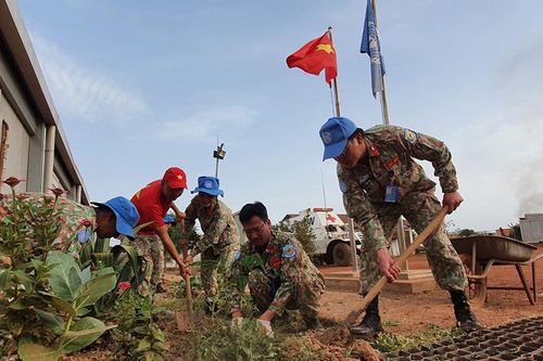 Lực lượng mũ nồi xanh Việt Nam lan tỏa 'lối sống xanh' tại Nam Sudan