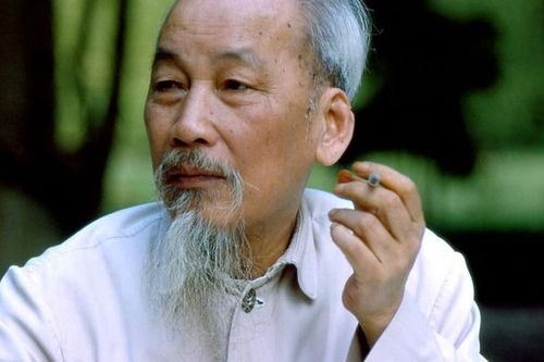 Nhiều hoạt động văn hóa, nghệ thuật kỷ niệm 132 năm ngày sinh Chủ tịch Hồ Chí Minh