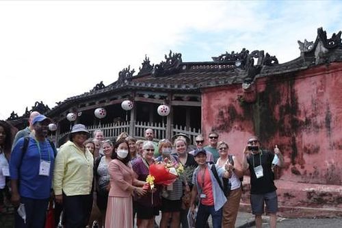 Lấy lại sức hấp dẫn cho du lịch Việt: Khách quốc tế vẫn lưa thưa