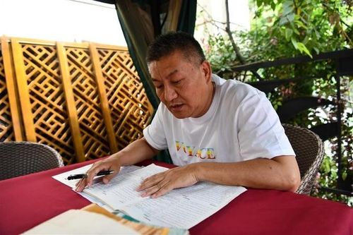 55 tuổi vẫn quyết thi lại sau 25 lần trượt đại học