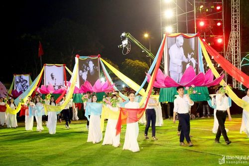 Lễ hội Làng Sen - Lễ hội Văn hóa Hồ Chí Minh