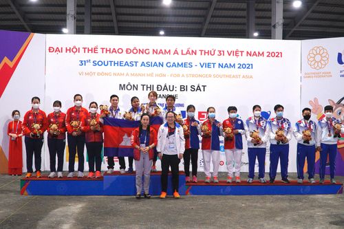 Bi sắt Việt Nam 'chốt sổ' bằng 1 huy chương bạc nội dung đồng đội nữ