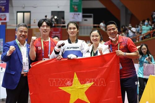 Nữ võ sỹ Phạm Thị Thu Hiền lội ngược dòng ngoạn mục, giành HCV Taekwondo