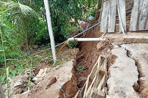Khẩn trương khắc phục sạt lở ở Quốc Thái