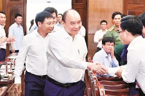 Chủ tịch Nước Nguyễn Xuân Phúc thăm, làm việc tại Điện Biên