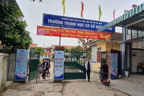 Nhân viên y tế bị kế toán đánh trong phòng hiệu trưởng vì tố tiêu cực