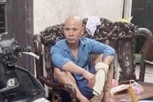 Nghi vấn ghen tuông, chồng chém vợ trọng thương
