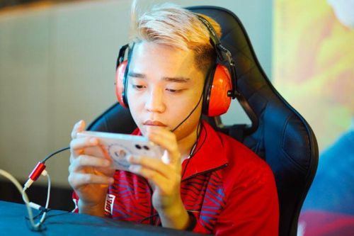 Đội PUBG Mobile Việt Nam bứt phá ở vòng chung kết
