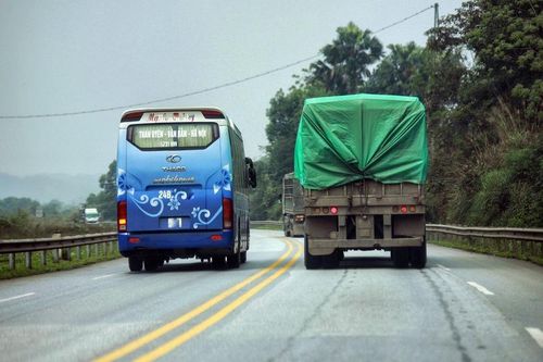 Vì sao 17 nhân viên trạm thu phí cao tốc Nội Bài - Lào Cai bị bắt?