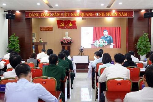 Tập trung thực hiện 3 nội dung: 'Học tập Bác, làm theo Bác và nêu gương Bác'