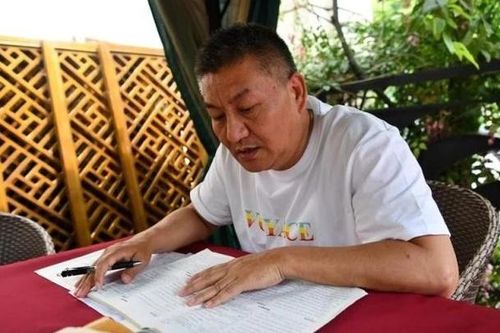 Người đàn ông 55 tuổi thi trượt đại học 25 lần để vào ngôi trường mơ ước