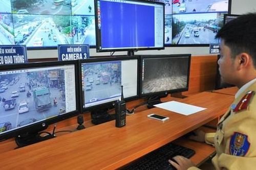 Có nên trả tiền cho người quay clip vi phạm giao thông?