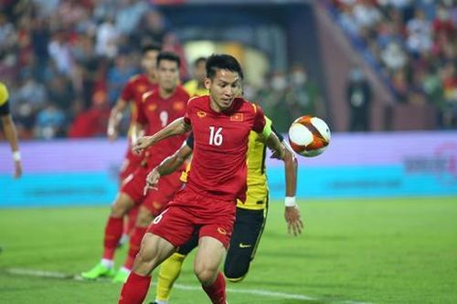 Sau trận thắng Malaysia, Đỗ Hùng Dũng bị kiểm tra doping