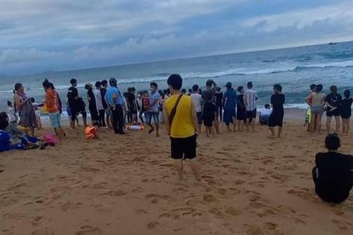 Phú Yên: Tắm biển, 2 thiếu niên chết đuối