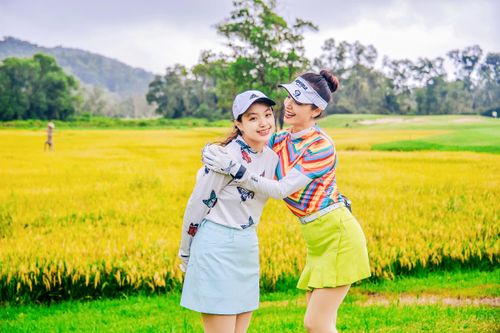 Thúy Hằng - Thúy Hạnh gây bất ngờ với 'triết lý gia đình'