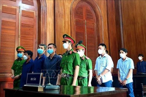 Cựu cảnh sát giao thông môi giới hối lộ bị tuyên phạt 7 năm tù