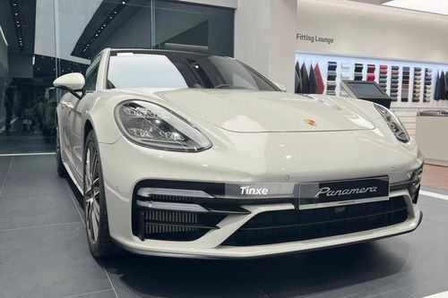 Ngắm Porsche Panamera 2022 siêu mạnh, siêu đắt đỏ đầu tiên về Việt Nam