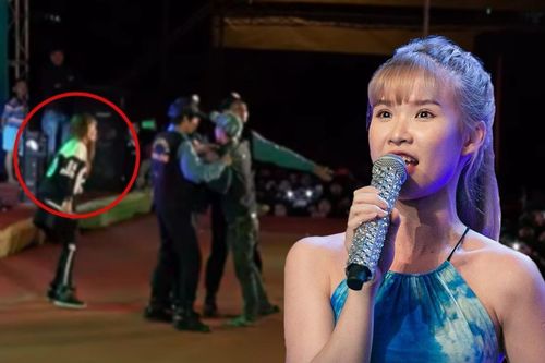 Khởi My đang hát ở hội chợ thì gặp phải fan cuồng lao lên sân khấu, phản ứng lúc đó ra sao?
