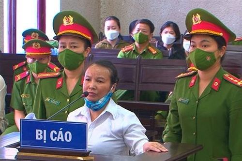 Xét xử phúc thẩm vụ án mẹ 'nữ sinh ship gà' cùng các đồng phạm