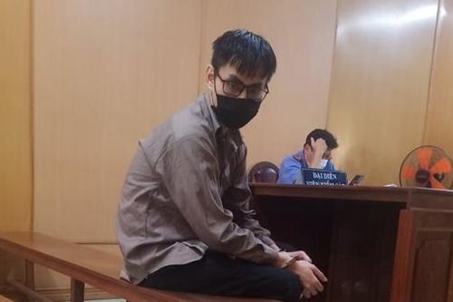 Giả chữ ký của bố mẹ, chiếm đoạt hơn 700 triệu đồng của ngân hàng