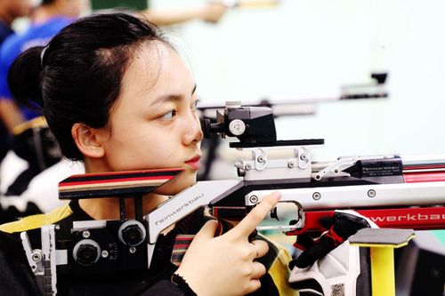 SEA Games 31: Chờ đón tin vui từ cử tạ, bắn súng, quần vợt
