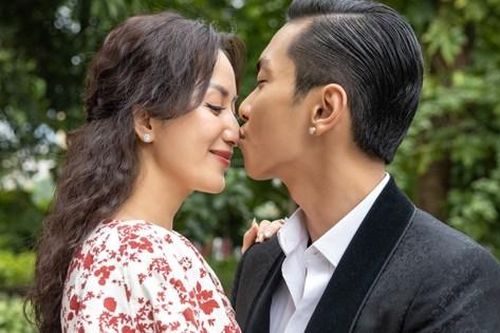 Sự thật hôn nhân nhà Phan Hiển - Khánh Thi: Chồng luôn nhường nhịn, có bao nhiều tiền đưa vợ giữ hết?