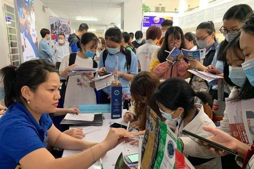 Lần đầu đề xuất mức lương tối thiểu theo giờ, áp dụng từ 1/7/2022