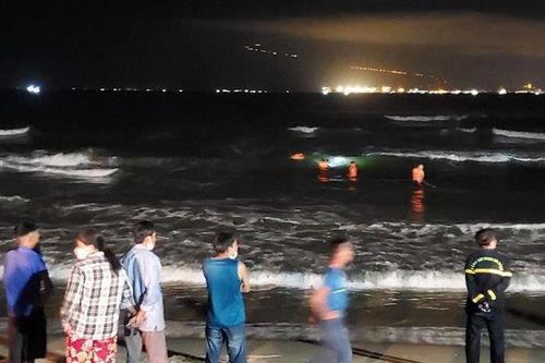 Đà Nẵng: Tìm thấy thi thể nam sinh mất tích khi đi tắm biển