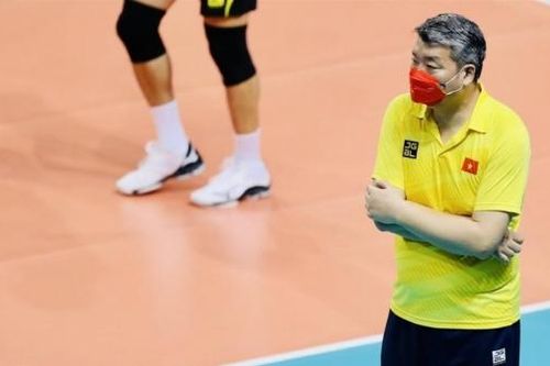 HLV đội bóng chuyền nam Việt Nam Li Huan Ning: Tôi có quân bài của mình và đưa ra sân khi thích hợp