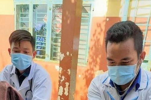 Những thầy thuốc thầm lặng