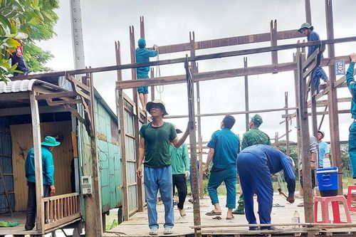 Di dời nhà dân trong vùng có nguy cơ sạt lở ở Phú Hữu và Quốc Thái đến nơi an toàn