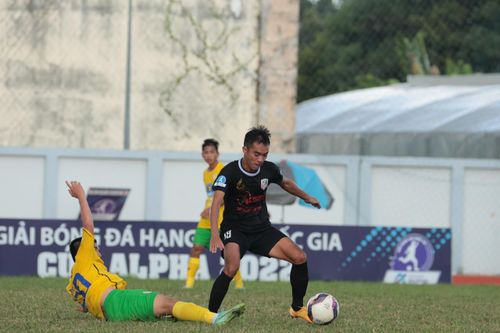 Vòng 10 Giải bóng đá hạng Nhì quốc gia – Cúp Alpha 2022: Lâm Đồng, Đồng Nai củng cố ngôi đầu