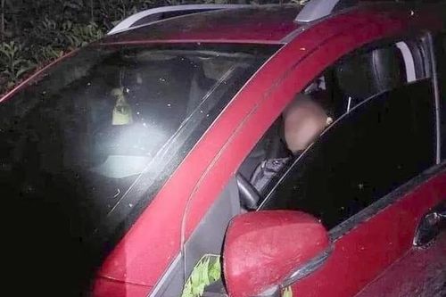 Người đàn ông tử vong trên ghế lái ôtô