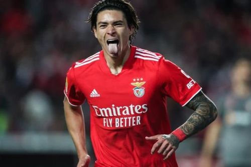 Man United chi đậm chiêu mộ tiền đạo người Uruguay?