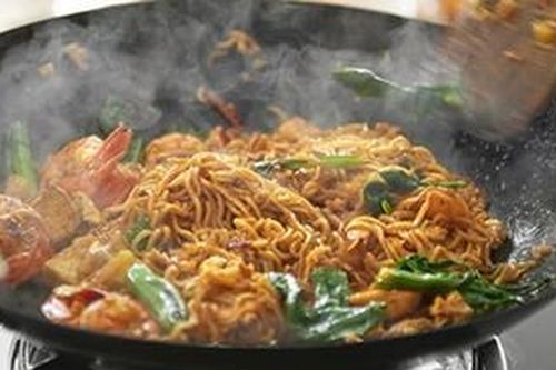 Món mì xào giá hơn 30 nghìn nổi tiếng 'ngon nhất Đông Nam Á'