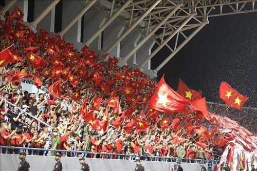 SEA Games 31: CĐV Đông Nam Á ấn tượng với sắc đỏ ngập tràn SVĐ Cẩm Phả