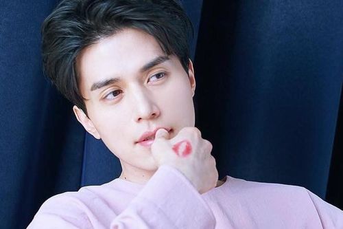 Đẹp trai, giàu có nhưng các 'ông chú' này vẫn 'vườn không nhà trống'