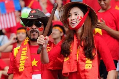 Giá vé 'chợ đen' trận chung kết bóng đá SEA Games 31 lên tới 15-20 triệu đồng/cặp
