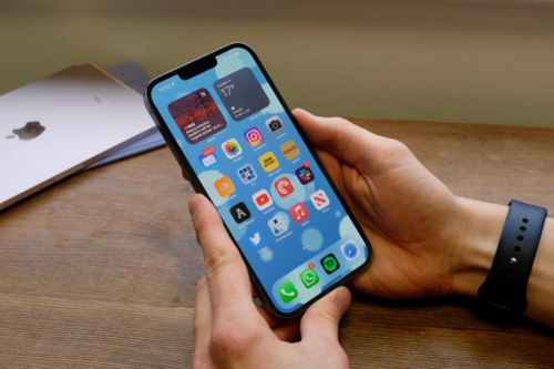Gian lận thông số, công ty màn hình Trung Quốc xin Apple tha thứ