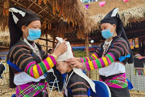 Bảo tồn, gìn giữ trang phục truyền thống dân tộc Lô Lô