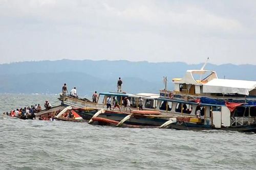 Cháy phà chở khách ở Philippines, ít nhất 7 người thiệt mạng