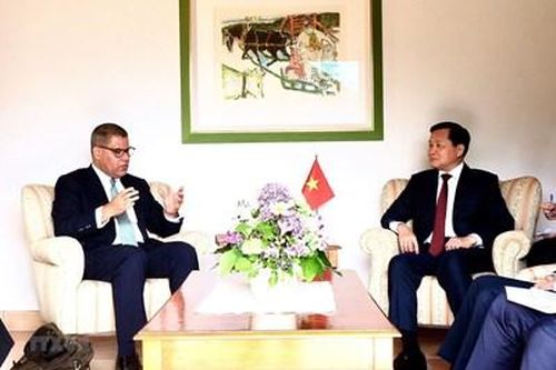 Cần sự hỗ trợ để bảo đảm an ninh năng lượng và giảm phát thải