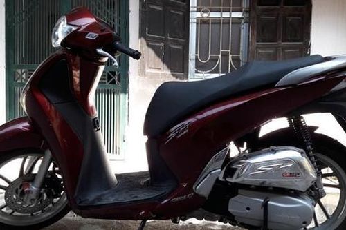 Lừa bán xe SH lấy tiền cá độ rồi đi... đầu thú
