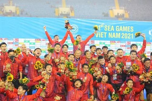Chủ tịch AFC chúc mừng thành tích 'cú đúp vàng' của bóng đá Việt Nam