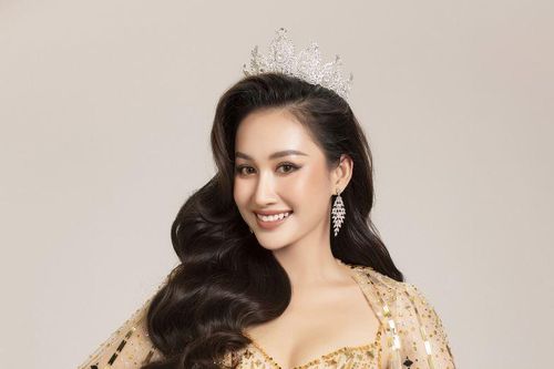 Hoa khôi miền Trung Đoàn Hồng Trang dự thi Miss Global 2022