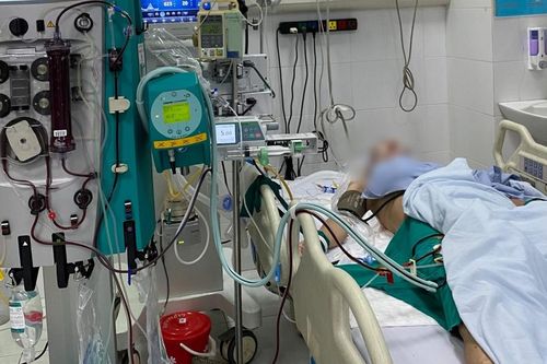Người đàn ông uống rượu quá nhiều bị sốc nhiễm khuẩn, suy đa tạng nguy kịch