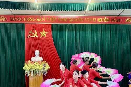 Phát huy vai trò của người cao tuổi trong xây dựng đời sống văn hóa