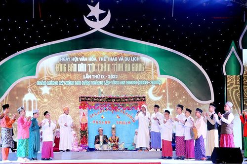 Phát triển gia đình vùng đồng bào dân tộc thiểu số và miền núi